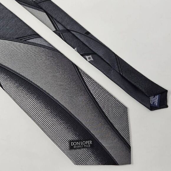 DON LOPER BEVERLY HILLS VINTAGE POLY TIE BLACK SILVER LOGO ABSTRACT 4" X 57" - Picture 2 of 3